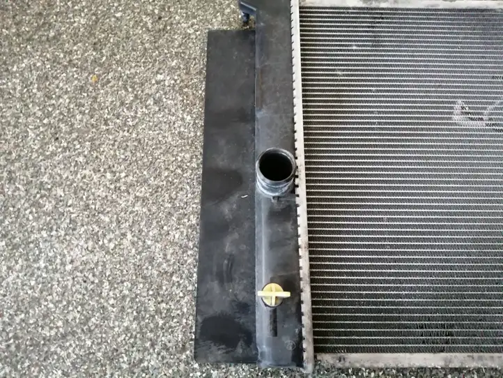 Toyota Auris 150 (2006 - 2012) 4221336511R Радиатор охлаждающей жидкости двигателя — фото 3