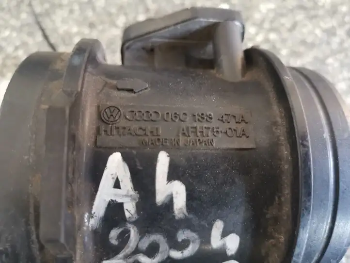 Audi A4 S4 B6 8E 8H (2000 - 2006) 06C133471A Датчик массового расхода воздуха — фото 2