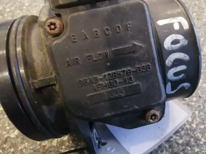 Ford Focus (1998 - 2004) 98AB12B579B3B Датчик массового расхода воздуха — фото 3