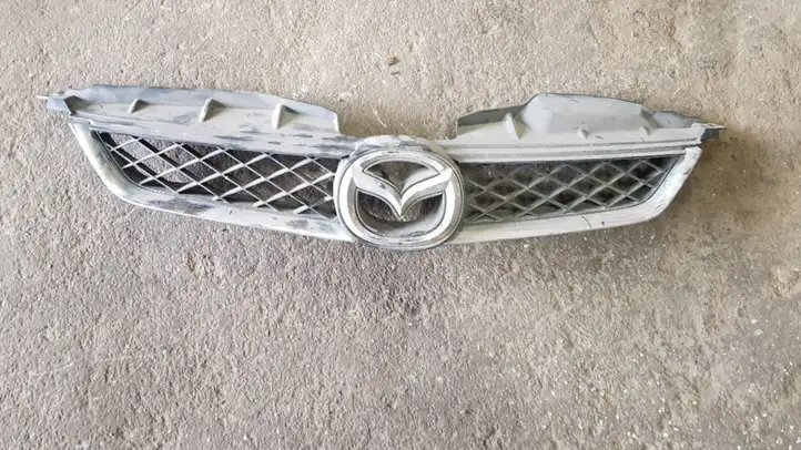 Mazda 5 (2005 - 2010) Верхняя решетка радиатора — фото 1