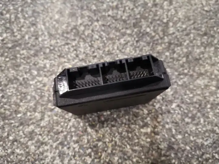 Volkswagen Golf V (2003 - 2009) 1K0919283A Блок управления парктрониками — фото 2
