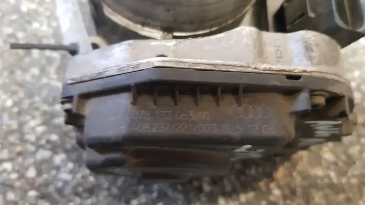Audi A4 S4 B5 8D (1999 - 2001) 078133063AG Дроссельная заслонка — фото 3