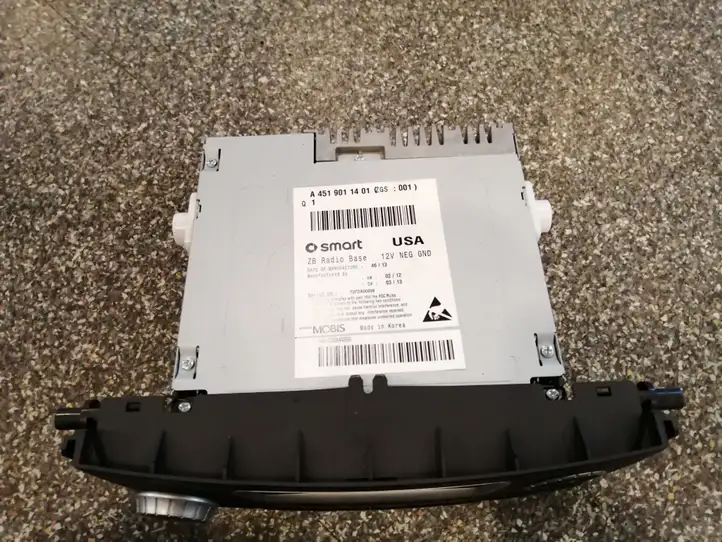 Smart ForTwo II (2007 - 2015) A4519011401 Магнитола / мультимедийная система — фото 3