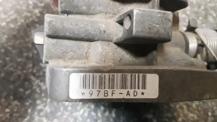 Ford Ka (1996 - 2008) 97BFAD Дроссельная заслонка — фото 3