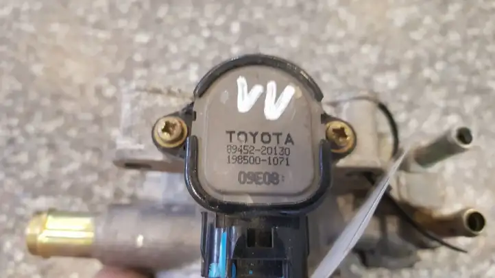 Toyota Avensis T220 (2000 - 2003) 8945220130 Дроссельная заслонка — фото 3