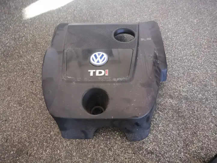 Volkswagen Golf IV (1998 - 2005) 038103925 Крышка двигателя декоративная — фото 1