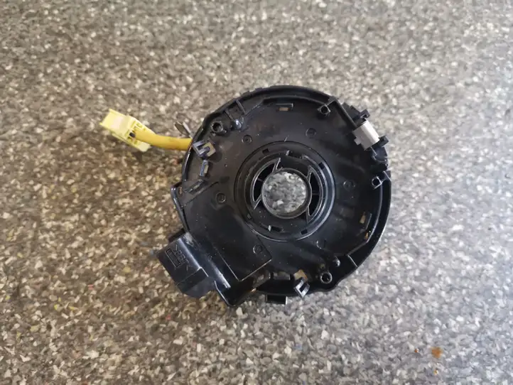 Toyota RAV 4 (XA20) (2000 - 2005) Контактное кольцо SRS — фото 2