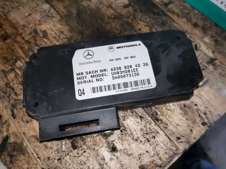 Mercedes-Benz CLK A209,C209 (2002 - 2009) A2308204226 Блок GSM — фото 1