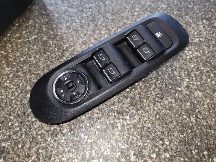 Ford S-MAX (2006 - 2010) 7S7T14A132AB Кнопка стеклоподъемников — фото 1