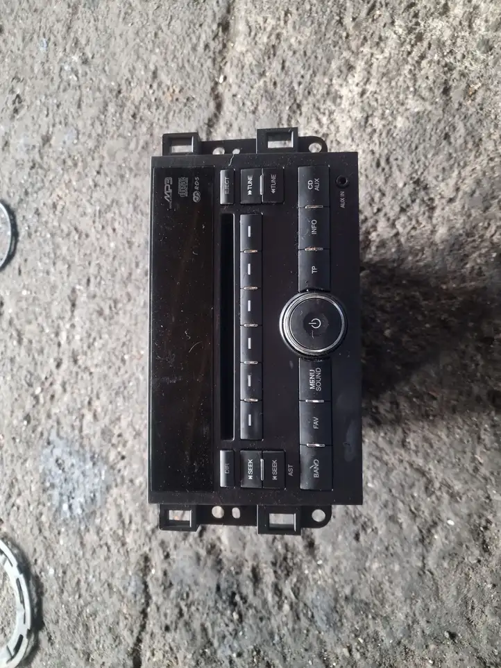 Chevrolet Captiva (2006 - 2011) 95959652 Магнитола / мультимедийная система — фото 3
