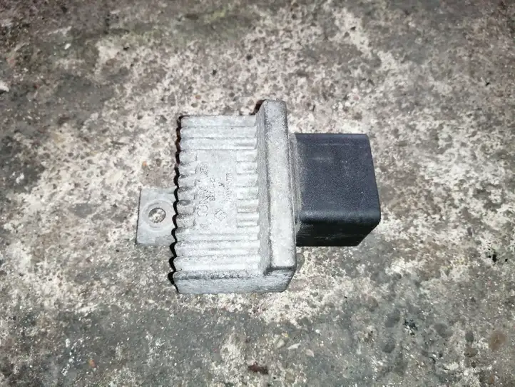 Renault Trafic II (X83) (2002 - 2014) 7700115078 Реле накала свечей — фото 1