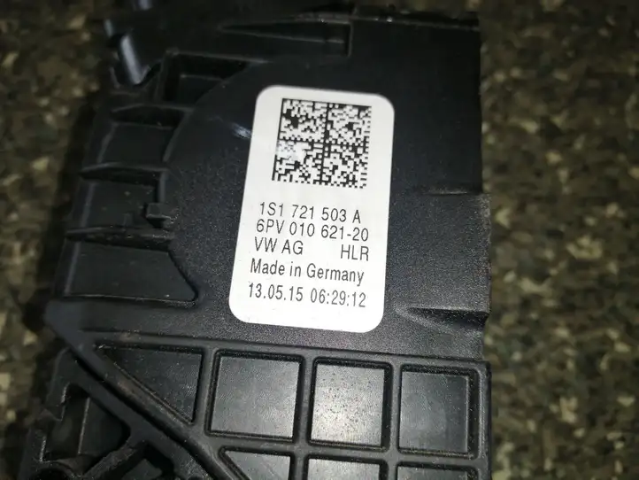 Volkswagen Up (2011 - ) 1S1721503A Педаль акселератора — фото 2