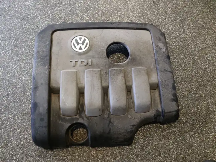 Volkswagen Golf V (2003 - 2009) 03G103925BP Крышка двигателя декоративная — фото 1
