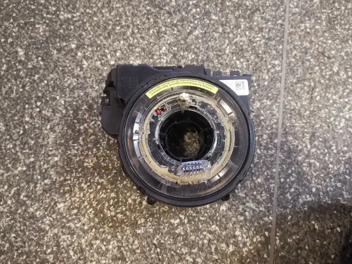 Audi Q5 SQ5 (2012 - 2017) 8K0953568F Контактное кольцо SRS — фото 1