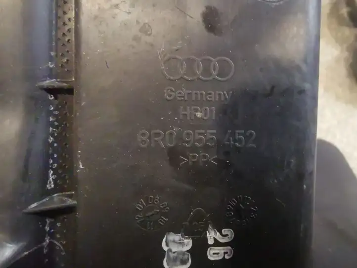 Audi Q5 SQ5 (2012 - 2017) 8R0955452 Горловина бачка омывателя — фото 3