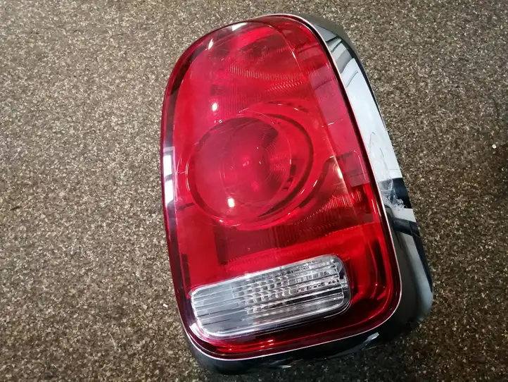 Mini Cooper Countryman F60 (2016 - 2020) H47379398 Задний фонарь в кузове — фото 1