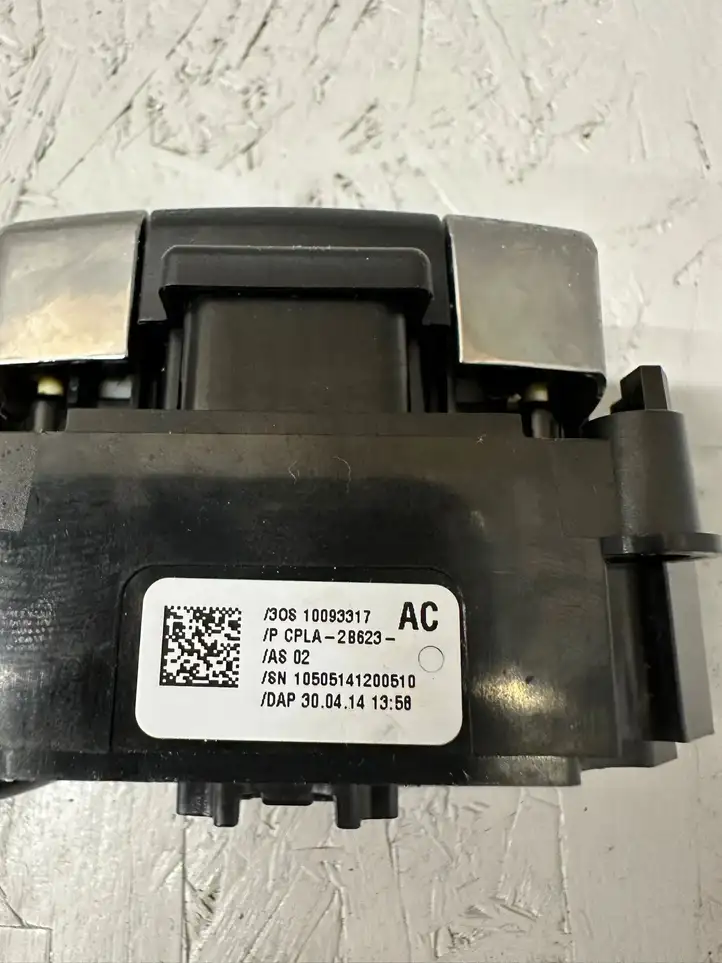 Land Rover Range Rover Sport L494 (2013 - 2017) CPLA2B623 Кнопка ручного тормоза — фото 8