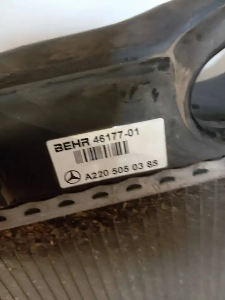 Mercedes-Benz S W220 (1998 - 2006) A2205050388 Радиатор охлаждающей жидкости двигателя — фото 7