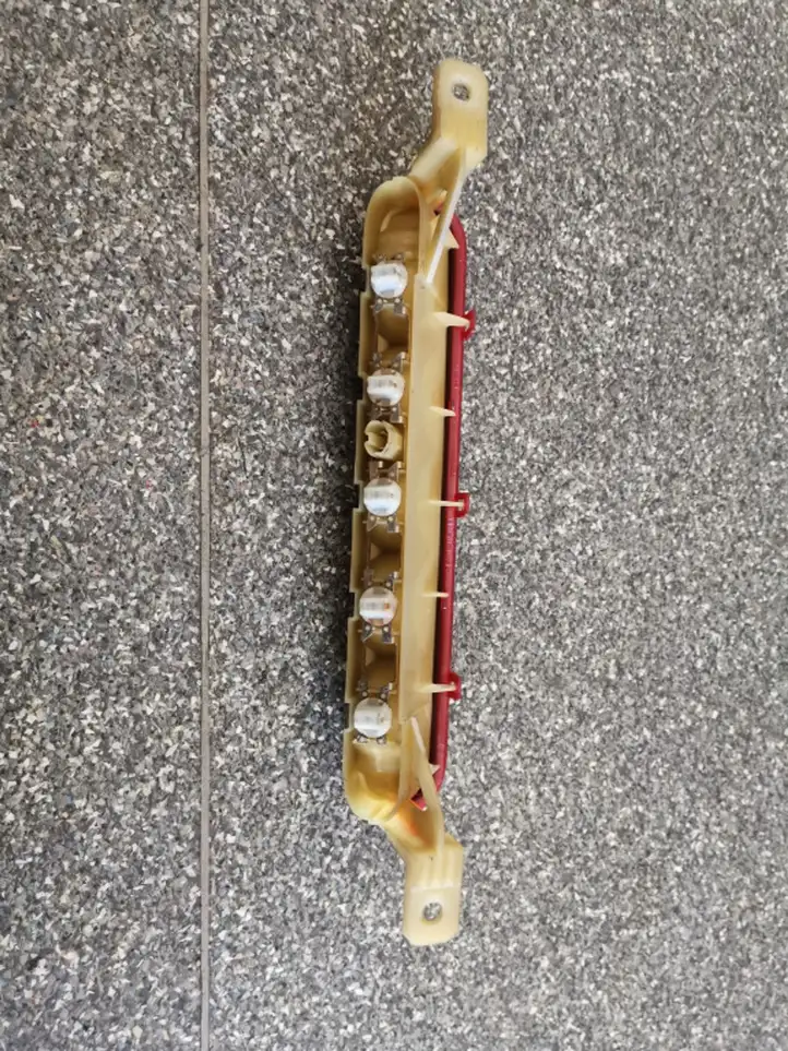 Toyota Corolla Verso AR10 (2004 - 2009) 815700F010 Дополнительный стоп фонарь — фото 2