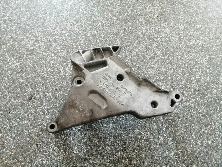Volkswagen PASSAT B6 (2005 - 2010) 03G199207F Кронштейн двигателя — фото 1