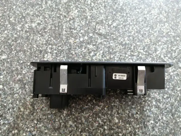 Dodge Caliber (2006 - 2012) 10003147 Кнопка стеклоподъемников — фото 4