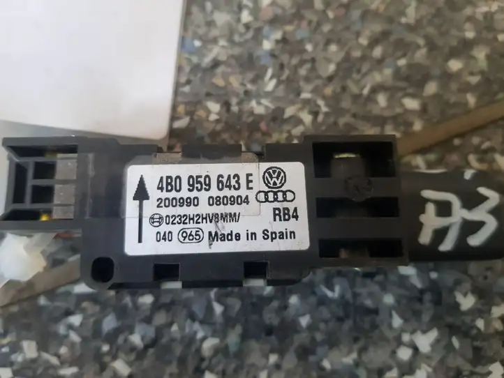Audi A3/S3 8P (2004 - 2008) 4B0959643E Датчик удара SRS — фото 2