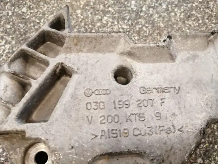 Volkswagen Touran I (2003 - 2010) 03G199207F Кронштейн двигателя — фото 2