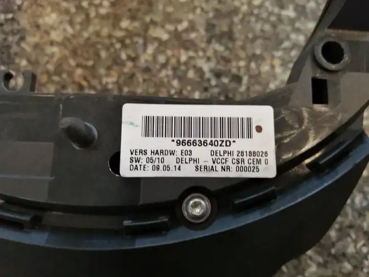 Citroen C5 (2008 - 2017) 96663640ZD Кнопки на рулевом колесе — фото 4