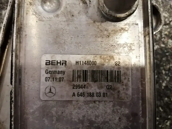 Mercedes-Benz Sprinter W906 (2006 - 2018) A6461880301 Кронштейн масляного фильтра — фото 2