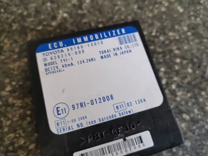 Toyota Corolla Verso E121 (2001 - 2004) 8978013010 Блок иммобилайзера — фото 2