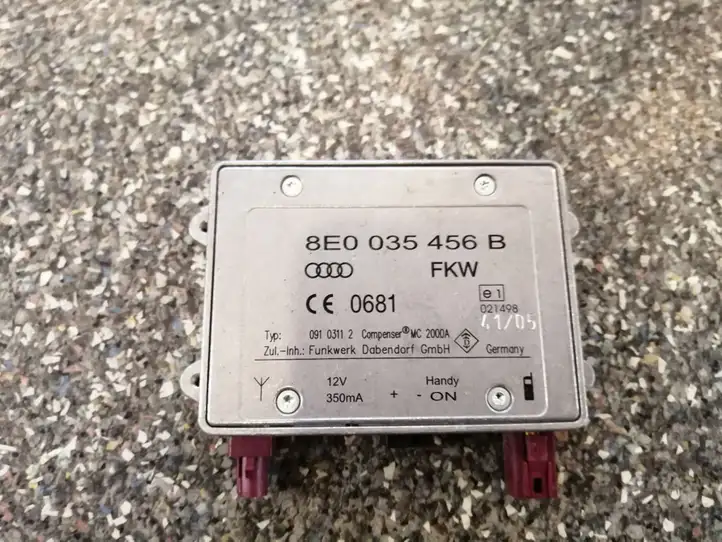 Audi A6 S6 C6 4F (2004 - 2008) 8E0035456B Усилитель антенны — фото 1