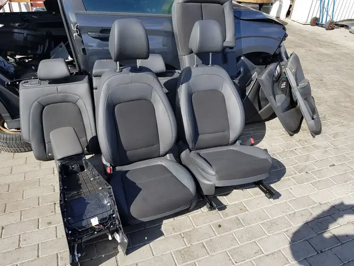 Hyundai Kona I (2017 - 2022) Комплект салона — фото 1