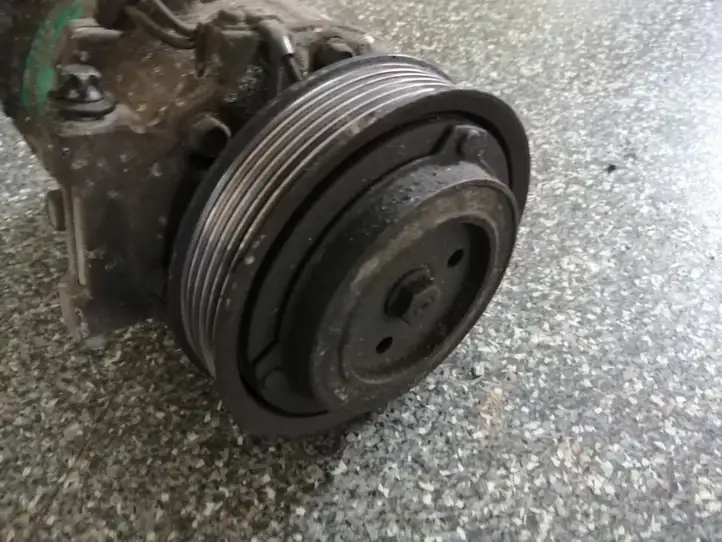Opel Vectra C (2002 - 2005) 13140505 Компрессор (насос) кондиционера воздуха — фото 3