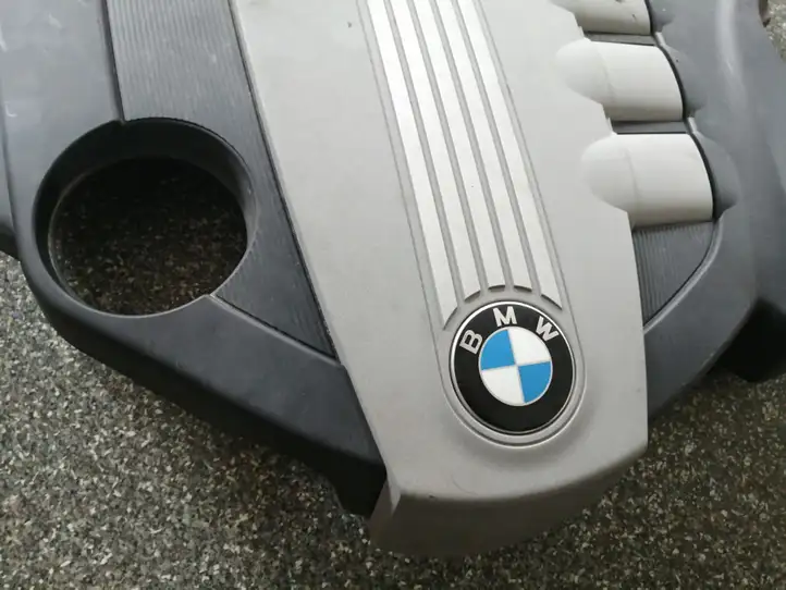 BMW 1 E81 E87 (2004 - 2011) Крышка двигателя декоративная — фото 2