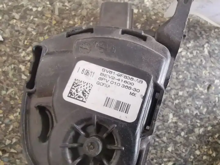 Ford Focus (2011 - 2015) BV619F836AB Педаль акселератора — фото 2