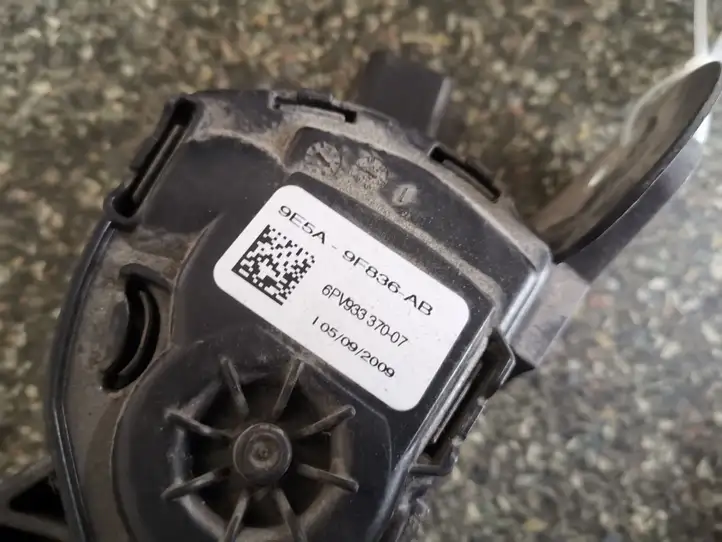 Ford Fusion (2006 - 2012) 9E5A9F836AB Педаль акселератора — фото 3