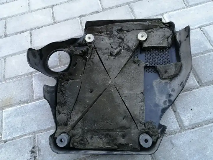 Seat Ibiza II (6k) (1999 - 2002) 06A103925AA Крышка двигателя декоративная — фото 3
