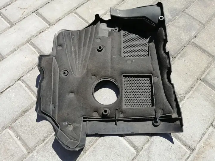 Audi A4 S4 B5 8D (1999 - 2001) 058103724Q Крышка двигателя декоративная — фото 3