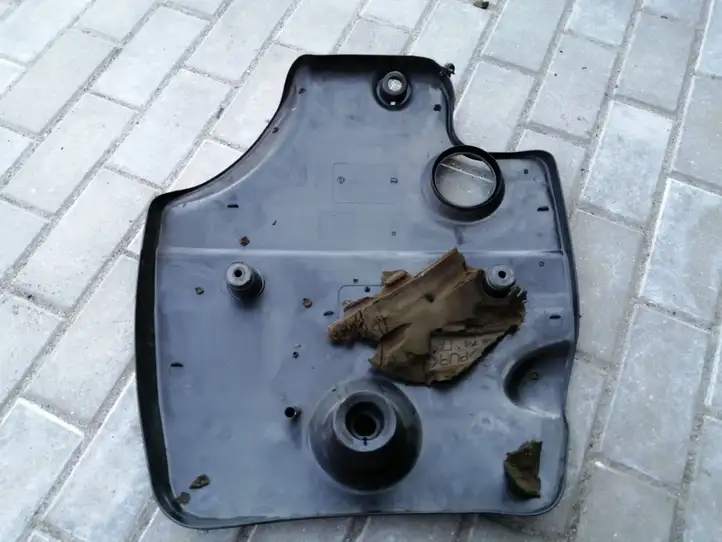 Audi A3/S3 8L (2000 - 2003) 038103925E Крышка двигателя декоративная — фото 2