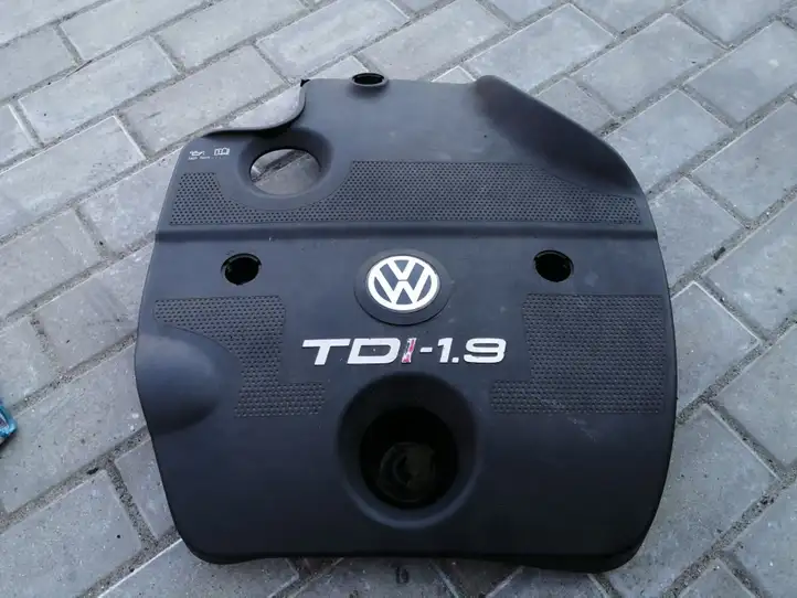 Audi A3/S3 8L (2000 - 2003) 038103935A Крышка двигателя декоративная — фото 1