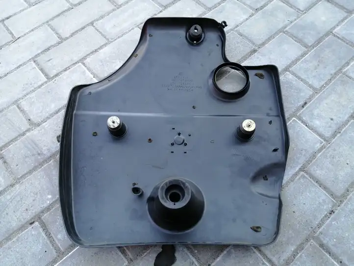 Audi A3/S3 8L (2000 - 2003) 038103935A Крышка двигателя декоративная — фото 3