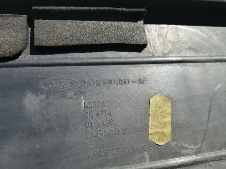 Ford Mondeo Mk III (2000 - 2007) 1S7Q6N041AF Крышка двигателя декоративная — фото 3