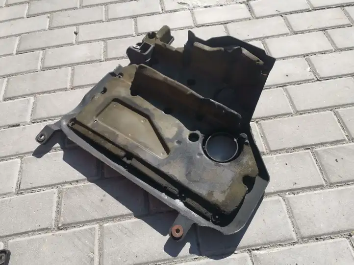 Nissan Almera (2000 - 2006) Крышка двигателя декоративная — фото 3