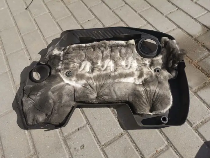 Mazda 6 (2002 - 2005) RF5C10231 Крышка двигателя декоративная — фото 3