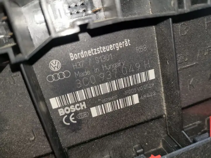 Volkswagen PASSAT B6 (2005 - 2010) 3C0937049H Модуль комфорта — фото 2