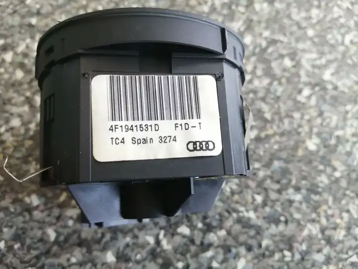 Audi A6 S6 C6 4F (2004 - 2008) 4F1941531D Включатель фонарей — фото 2
