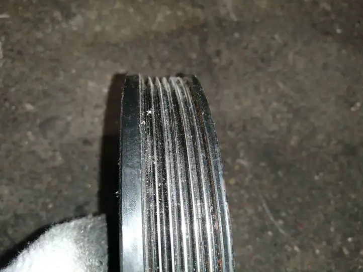 Audi A6 S6 C5 4B (2001 - 2004) 078105255G Шкив коленчатого вала — фото 3