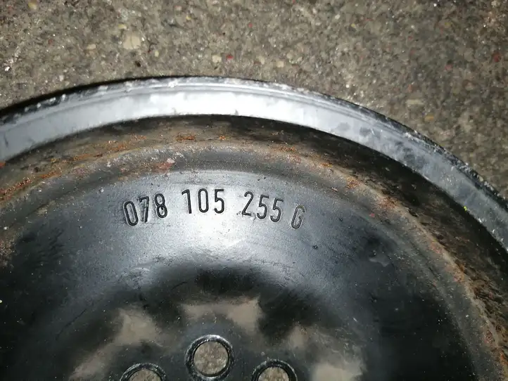 Audi A6 S6 C5 4B (2001 - 2004) 078105255G Шкив коленчатого вала — фото 4