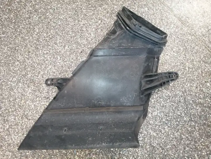 Audi A4 S4 B8 8K (2007 - 2011) 8K0129618 Детали воздухозаборника — фото 2