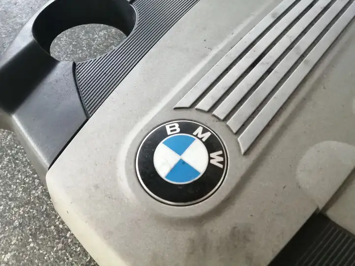 BMW 7 F01 (2008 - 2016) Крышка двигателя декоративная — фото 4